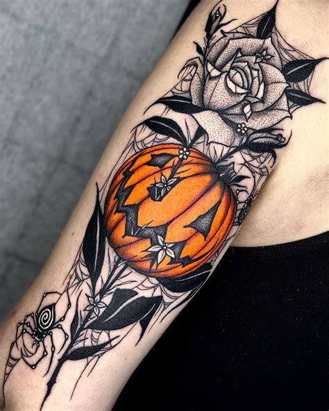 Halloween Tattoos for Females: Complete Guide to Spooky and。